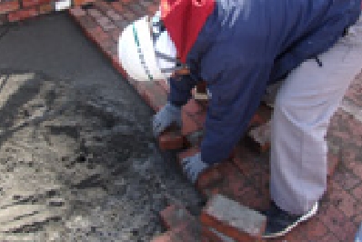 レンガを敷いていく